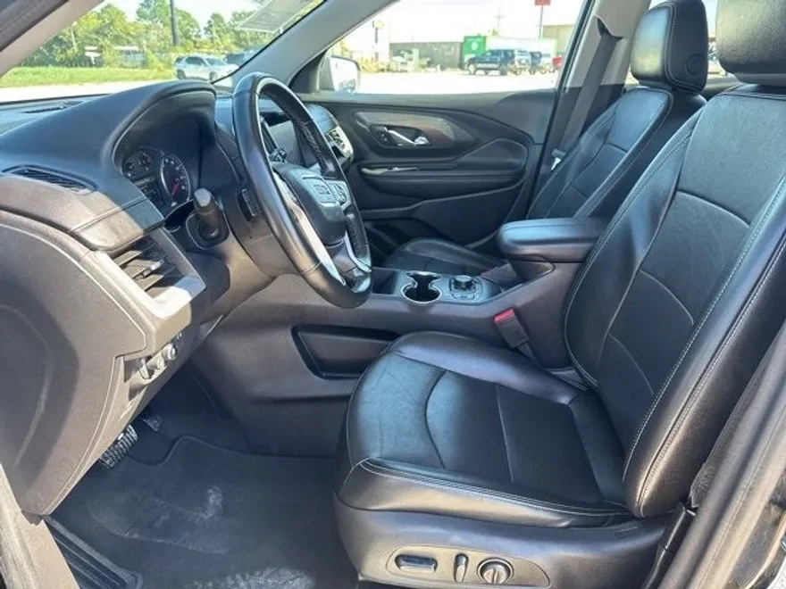 2024 Gmc Terrain SLT photo 1