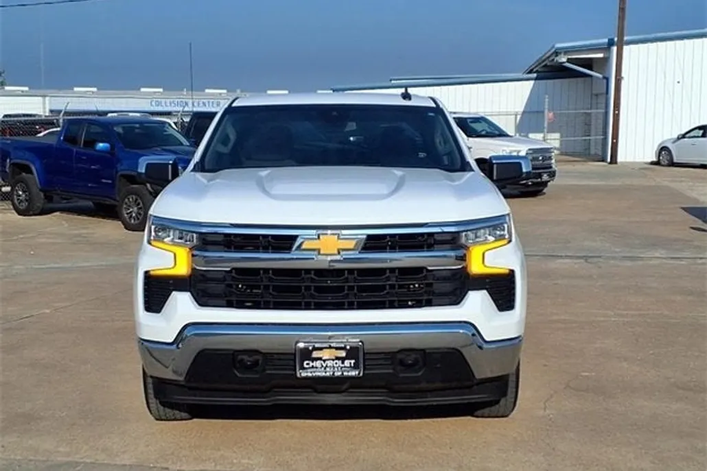 2023 Chevrolet Silverado 1500 LT photo 1