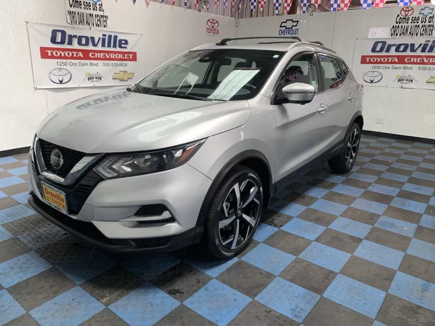2022 Nissan Rogue Sport SL photo 1