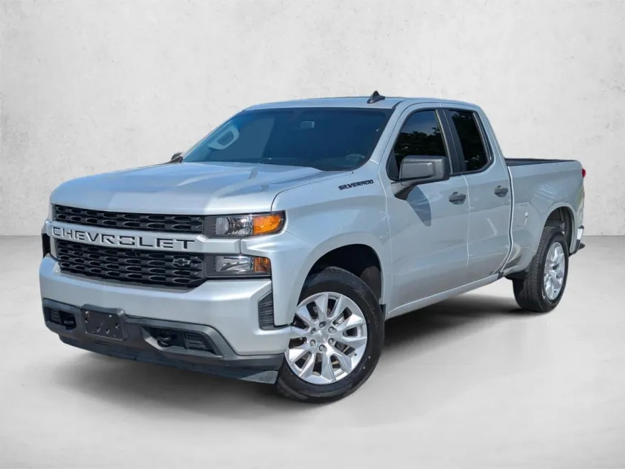2019 Chevrolet Silverado 1500 Custom photo 1