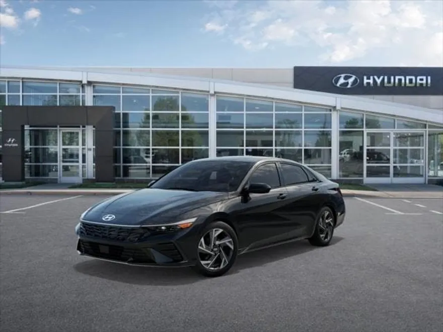 2025 Hyundai Elantra SEL Convenience photo 1