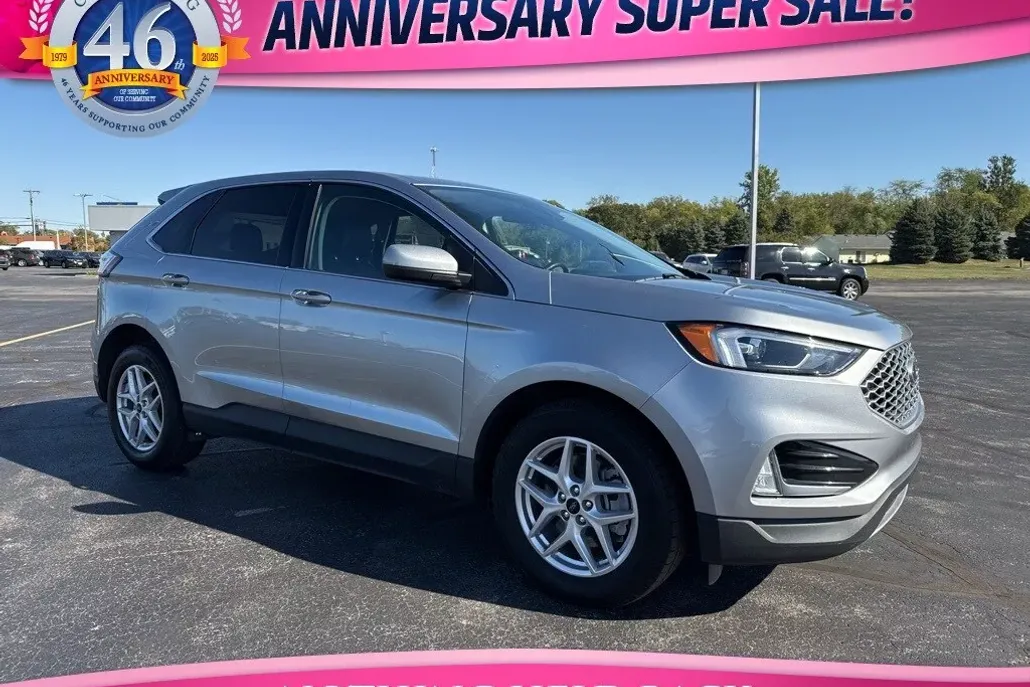 2024 Ford Edge SEL photo 1
