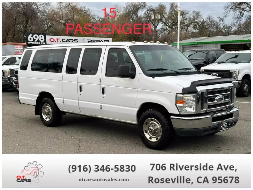 2011 Ford E-350 photo 1