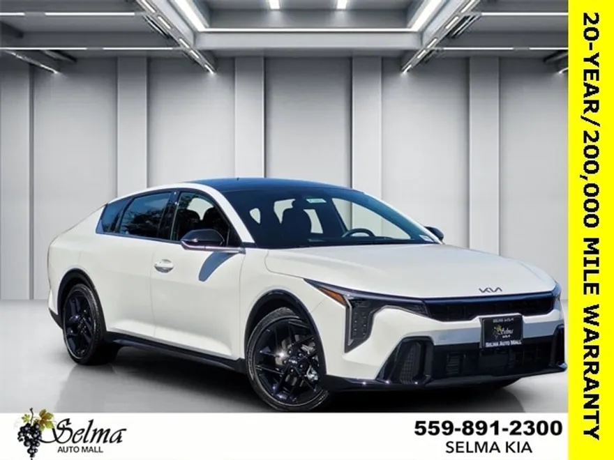 2025 Kia K4 GT-Line Turbo photo 1