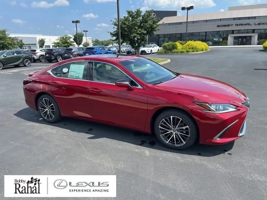 2025 Lexus ES 300h photo 1