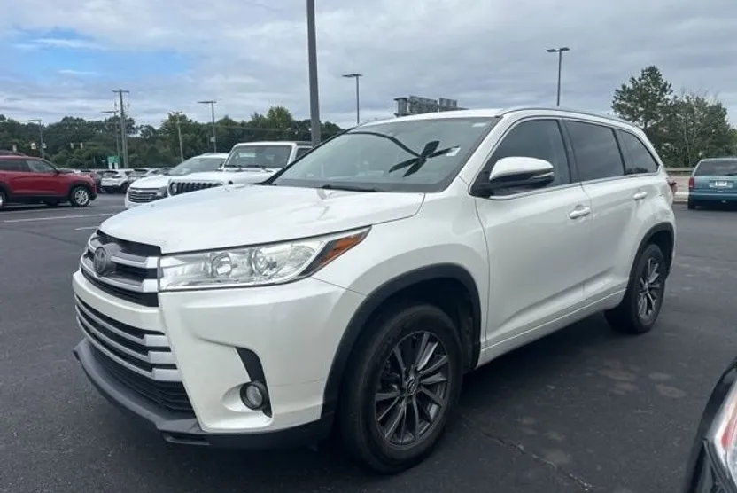 2018 Toyota Highlander SE XLE photo 1