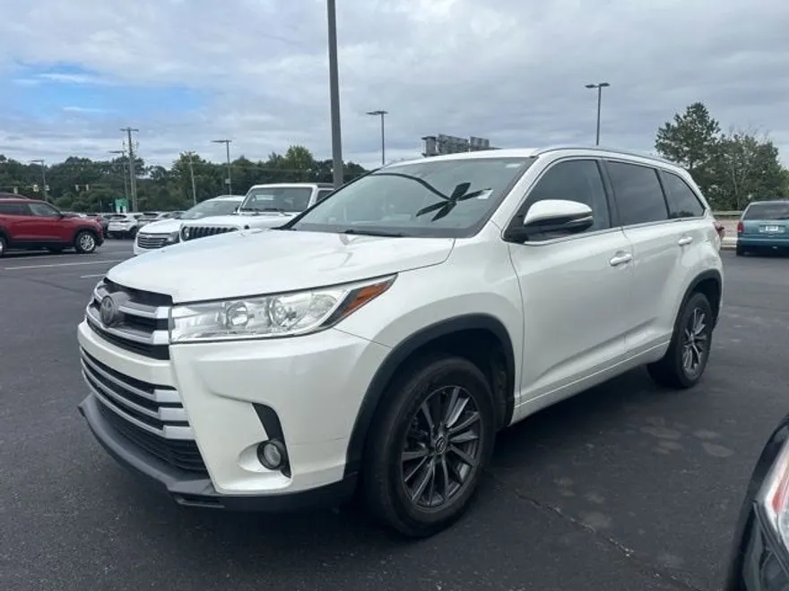 2018 Toyota Highlander SE XLE photo 1