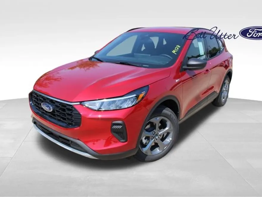2025 Ford Escape ST-Line photo 1