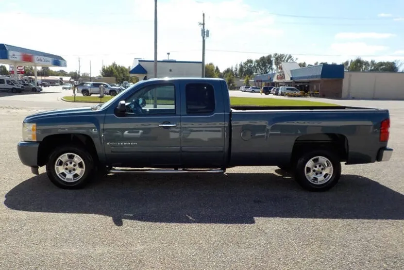 2008 Chevrolet Silverado 1500 LT1 photo 1