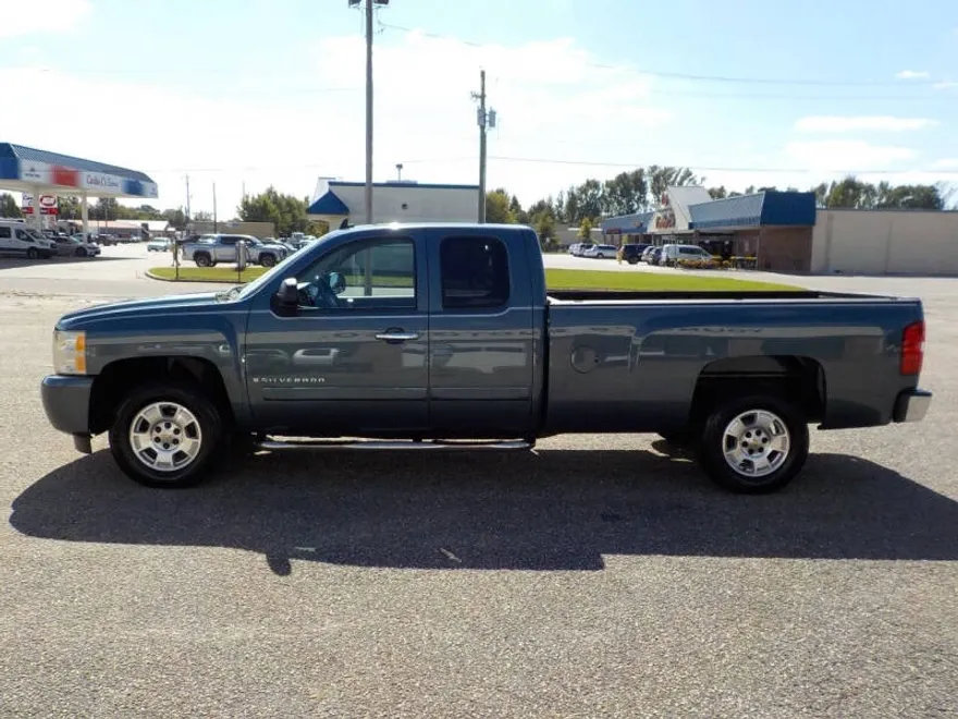 2008 Chevrolet Silverado 1500 LT1 photo 1