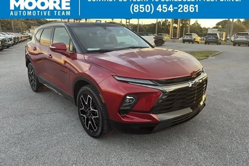 2023 Chevrolet Blazer Leather photo 1