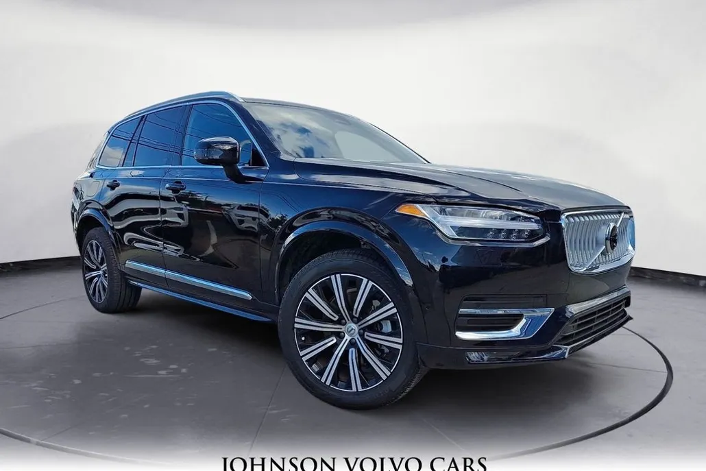 2025 Volvo XC90 Plus photo 1
