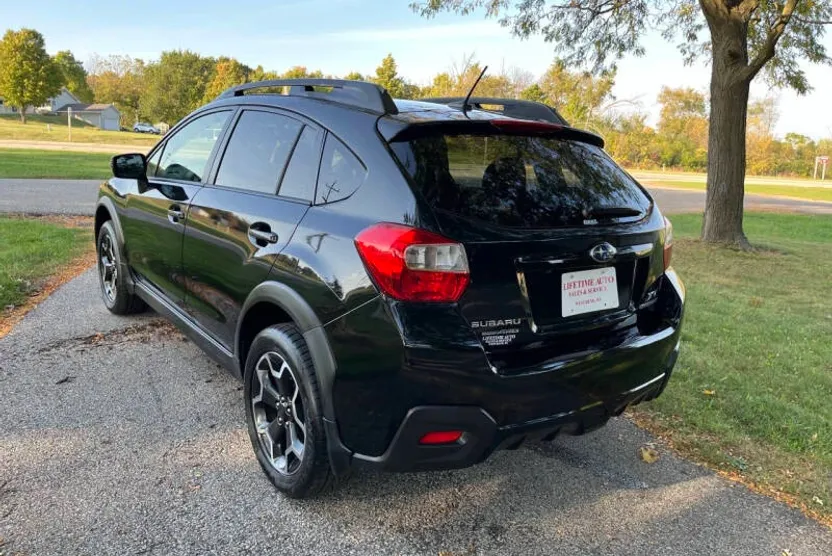 2015 Subaru Crosstrek 2.0i Limited photo 1