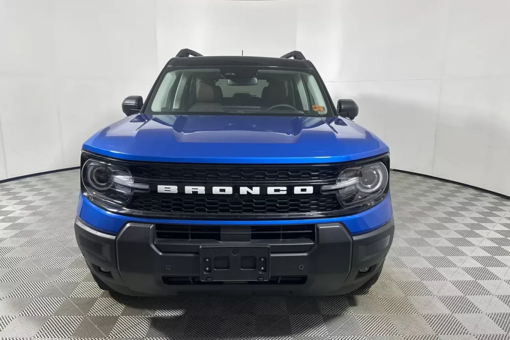 2025 Ford Bronco Sport Outer Banks photo 1