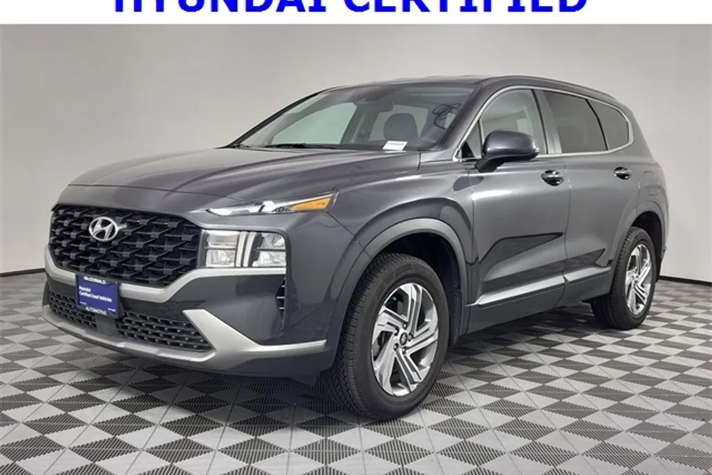 2022 Hyundai Santa Fe SE photo 1