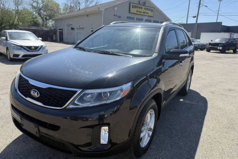2015 Kia Sorento LX photo 1