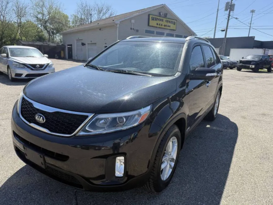 2015 Kia Sorento LX photo 1