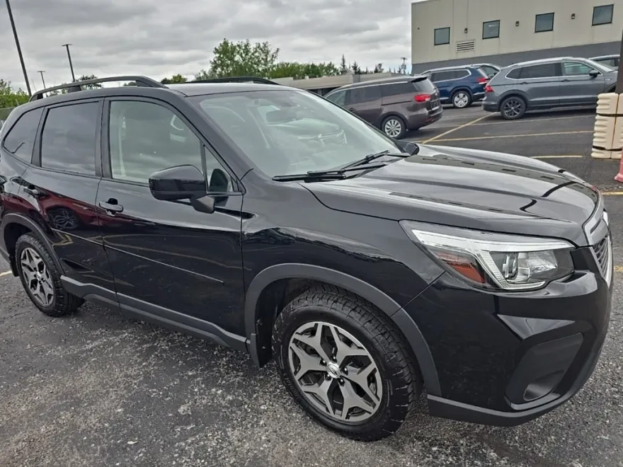 2019 Subaru Forester Premium photo 1