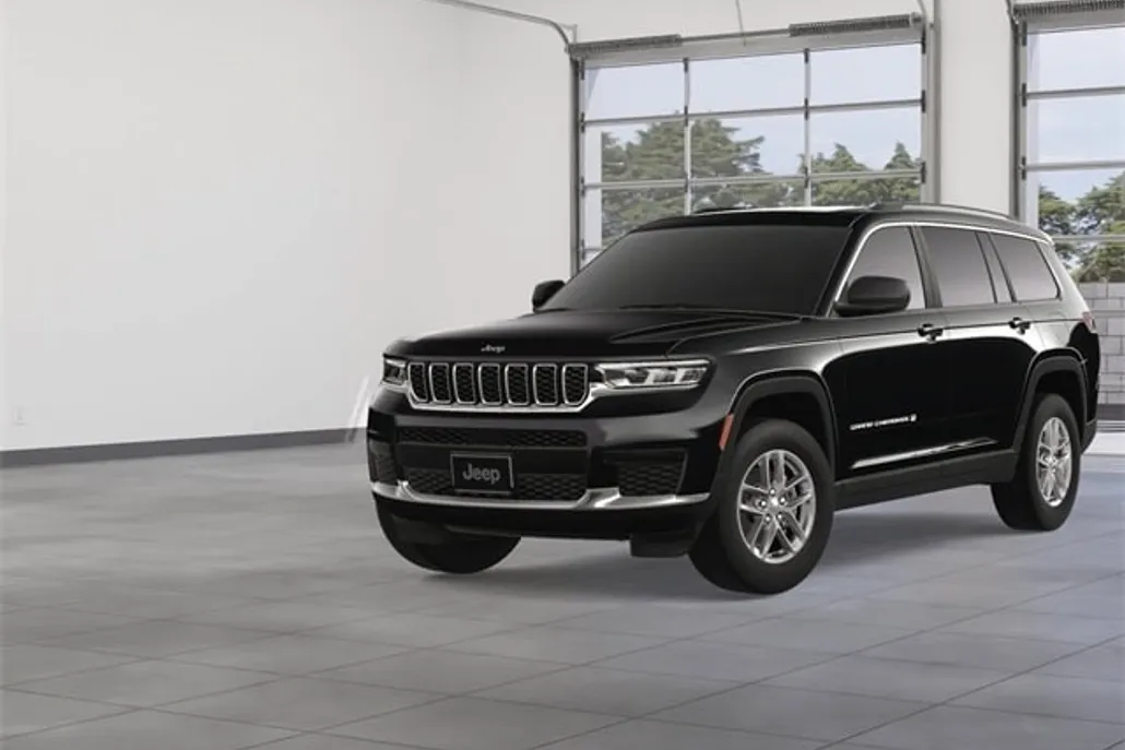 2025 Jeep Grand Cherokee Laredo X photo 1