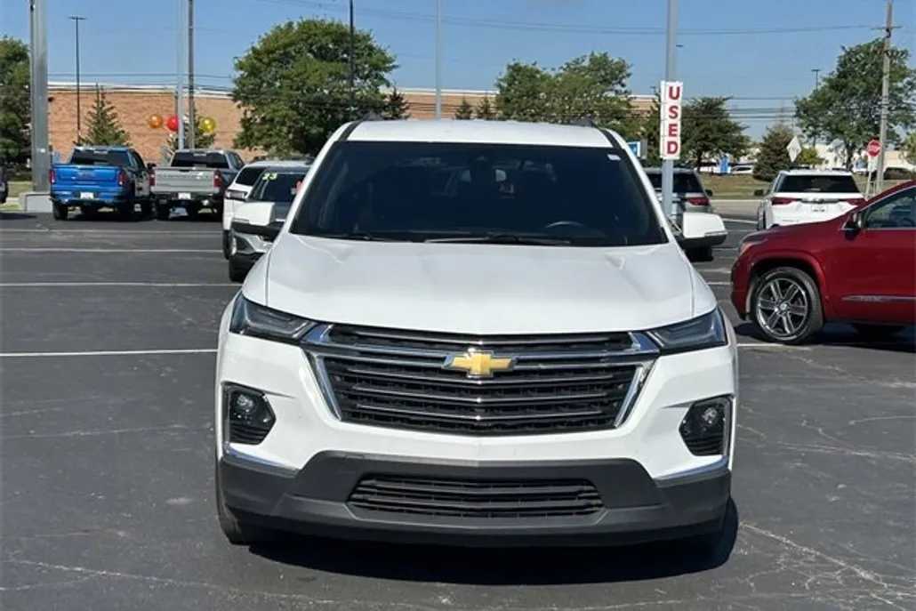 2023 Chevrolet Traverse Cloth photo 1