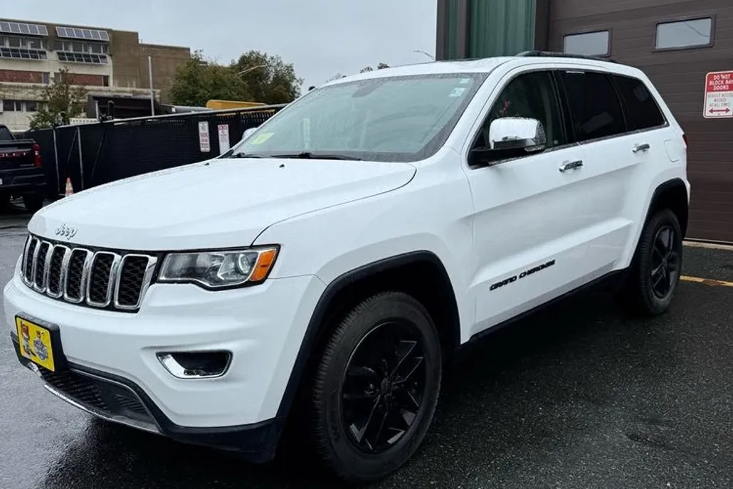 2019 Jeep Grand Cherokee Limited photo 1