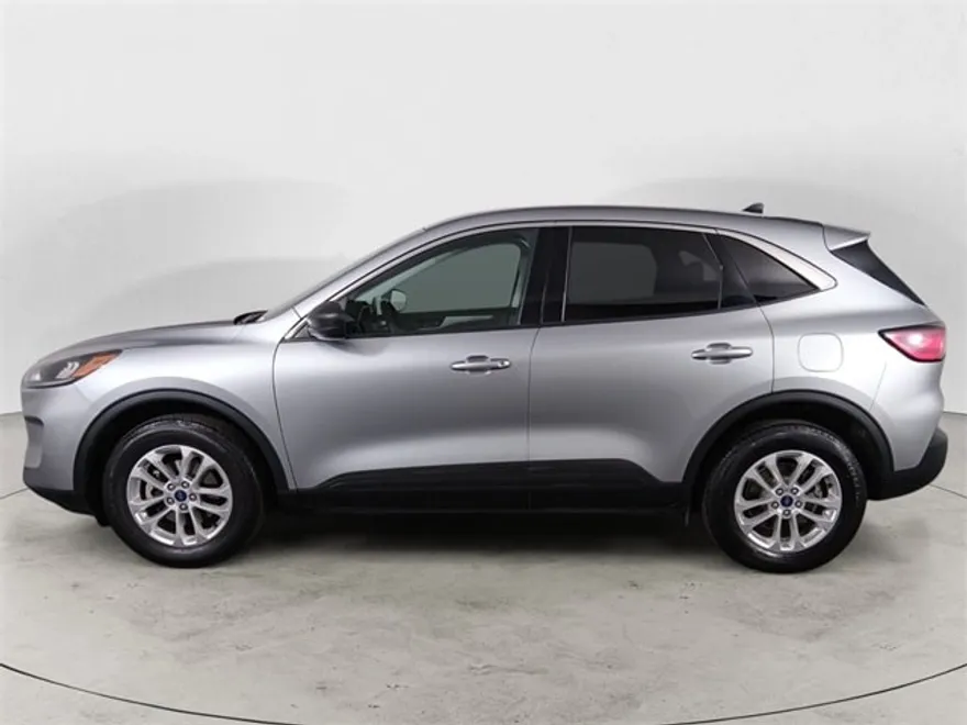 2022 Ford Escape SE photo 1