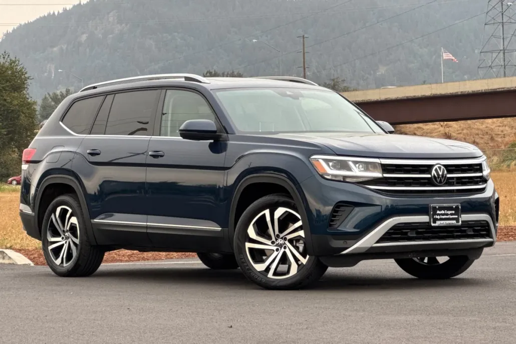 2022 Volkswagen Atlas SEL photo 1