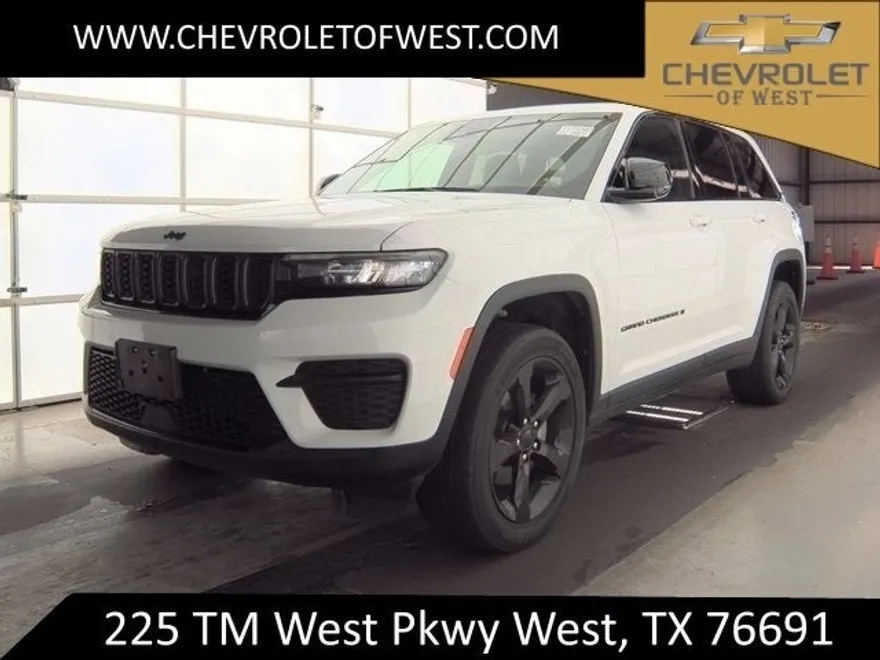 2022 Jeep Grand Cherokee Altitude photo 1
