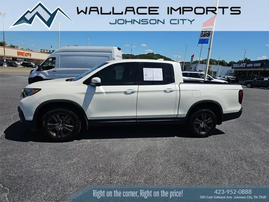 2019 Honda Ridgeline Sport photo 1