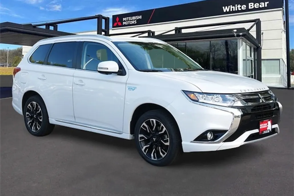 2018 Mitsubishi Outlander PHEV GT photo 1