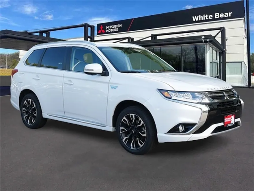 2018 Mitsubishi Outlander PHEV GT photo 1