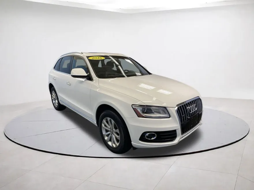 2016 Audi Q5 Premium 2.0T Plus photo 1