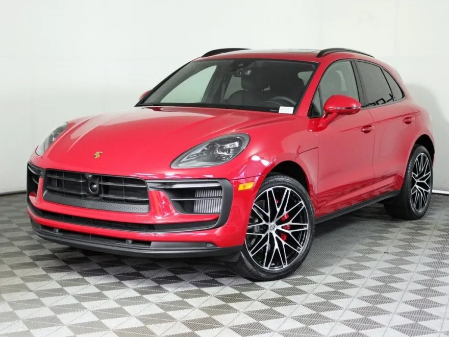 2025 Porsche Macan S photo 1