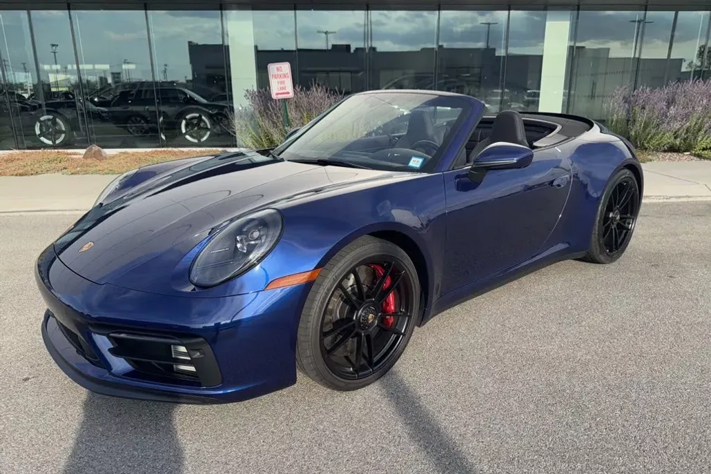 2024 Porsche 911 GTS photo 1