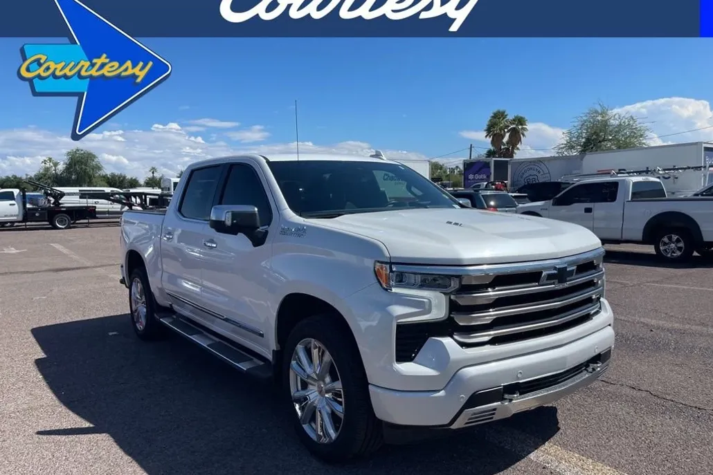 2024 Chevrolet Silverado 1500 High Country photo 1