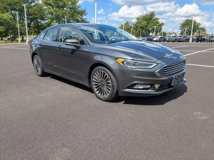 2017 Ford Fusion Titanium photo 1