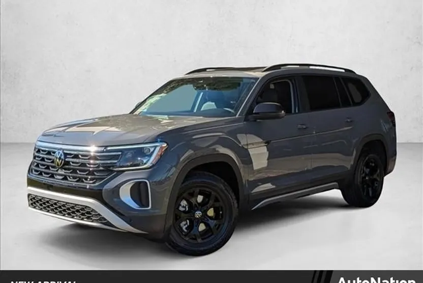 2025 Volkswagen Atlas Peak Edition SE photo 1