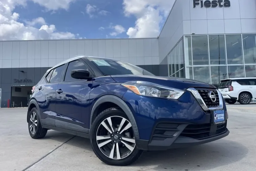 2020 Nissan Kicks SV photo 1