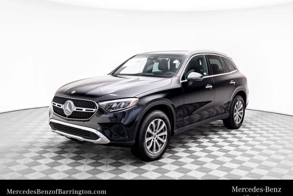 2025 Mercedes Benz GLC 300 4MATIC photo 1