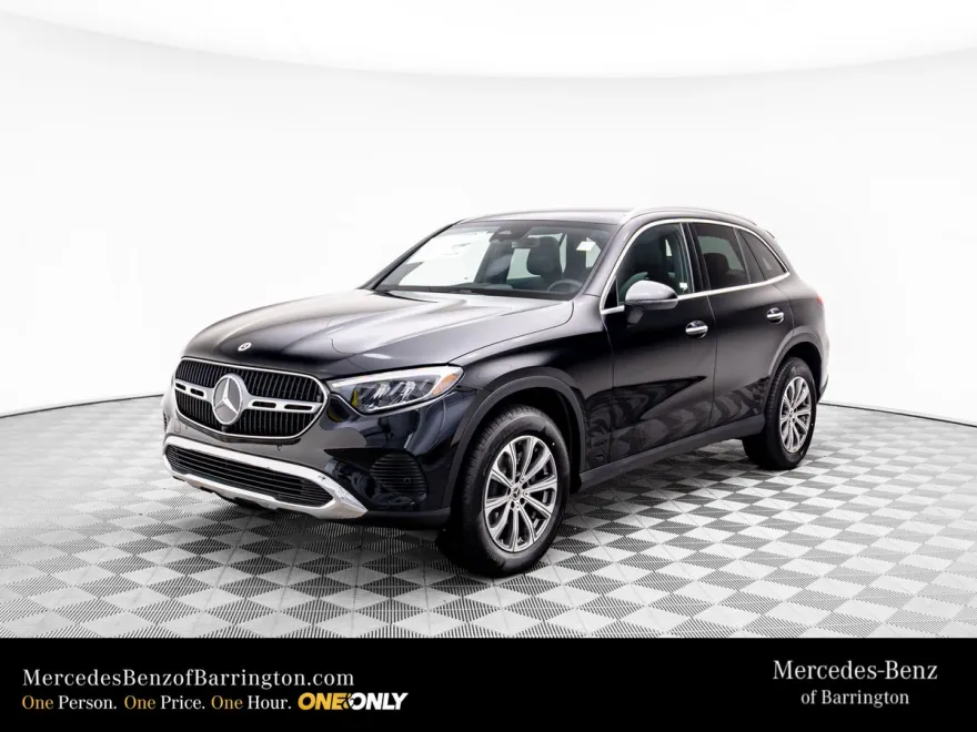 2025 Mercedes Benz GLC 300 4MATIC photo 1