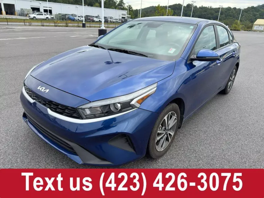 2024 Kia Forte LXS photo 1
