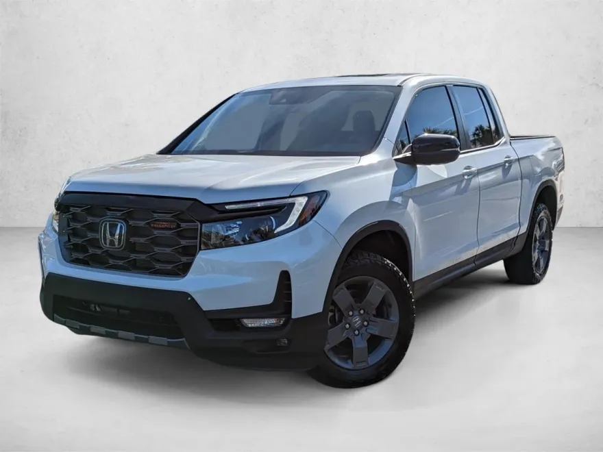 2025 Honda Ridgeline TrailSport photo 1