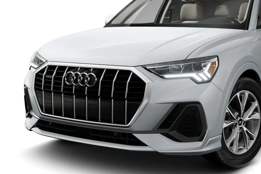 2025 Audi Q3 S line Premium Plus photo 1