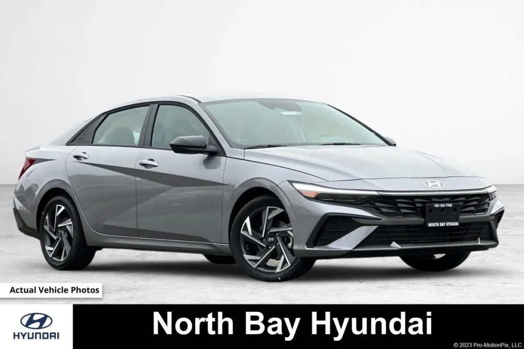 2025 Hyundai Elantra SEL Sport photo 1