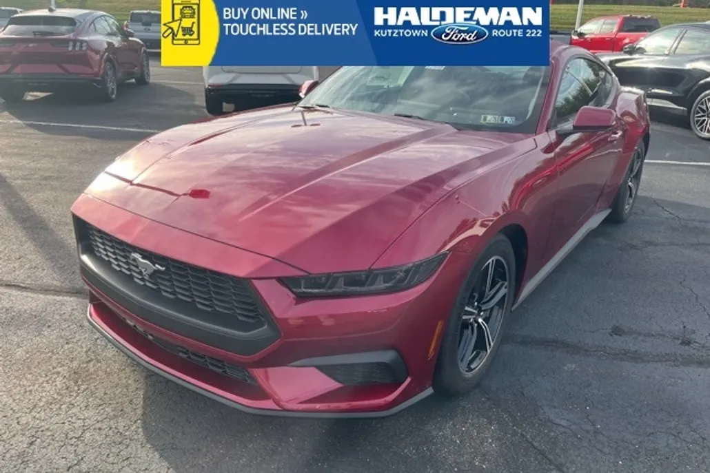 2025 Ford Mustang EcoBoost photo 1