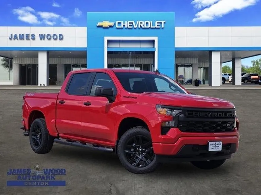 2025 Chevrolet Silverado 1500 Custom photo 1