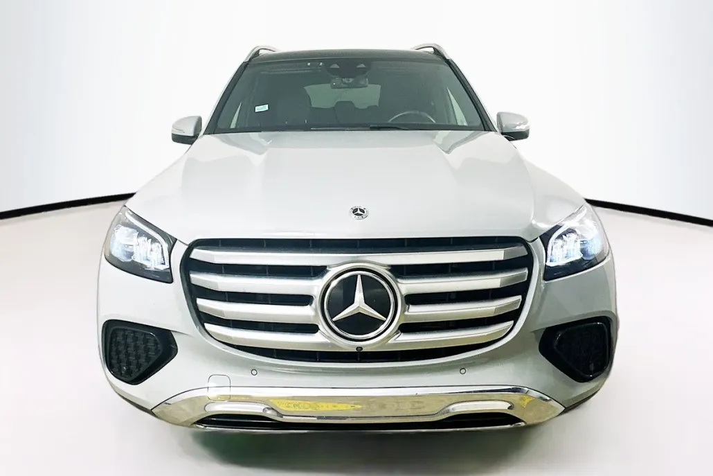 2025 Mercedes Benz GLS 450 4MATIC photo 1