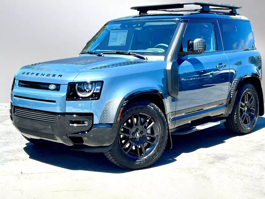 2024 Land Rover Defender X-Dynamic SE photo 1