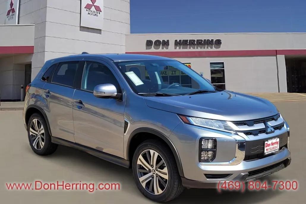 2024 Mitsubishi Outlander Sport SE photo 1