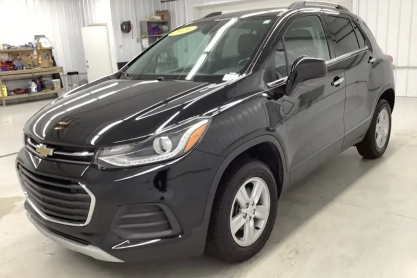 2020 Chevrolet Trax LT photo 1